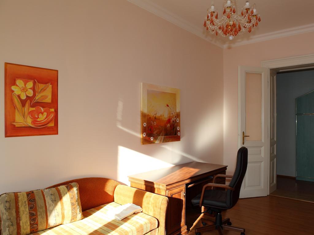7K - Apartmany Lazenska カルロヴィ・ヴァリ 部屋 写真
